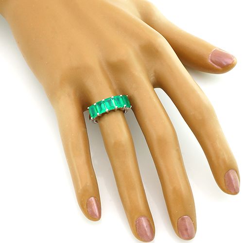 Кольцо с зеленым агатом из серебра 925 пробы ‒ Mirserebra925.ru