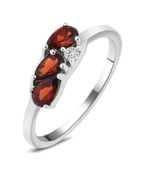 Серебряное кольцо с гранатом – Mirserebra925.ru