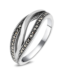 Серебряное кольцо с марказитом ‒ Mirserebra925.ru