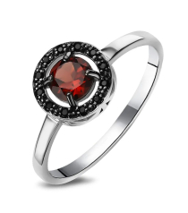 Серебряное кольцо с гранатом – Mirserebra925.ru